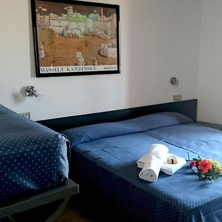 Hotel Grand Meeting ريميني المظهر الخارجي الصورة