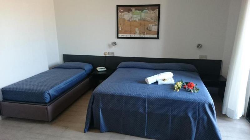 Hotel Grand Meeting ريميني المظهر الخارجي الصورة